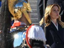 Nationalfeiertag in Italien: Schüsse bei Demonstration – und Meloni schweigt